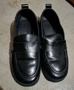 women Loafers (Free delivery)