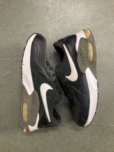 Nike sports shoes