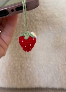 red strawberry phone charm crochet💌