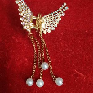 Combo of butterfly claw with earring