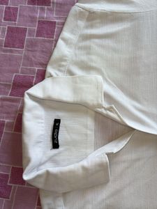 Men's White Short Sleeve Button-Up Shirt