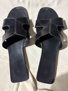 Black H Sandals