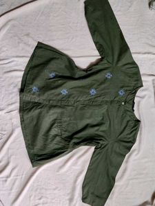 Green Embroidered Kurta