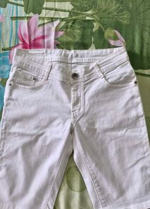 Never used White Denim Capri Jeans