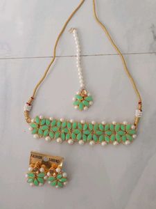 Beautiful Mint Green & Pearl Jewelry Set