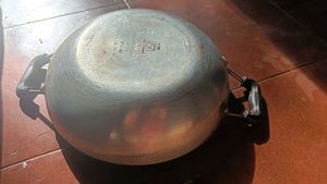 Non-Stick Kadhai (KD 12)