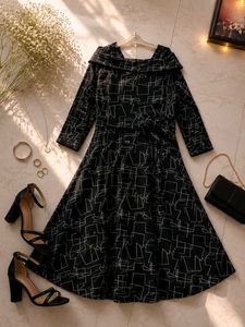Stylish Black & White Geometric Print Dress