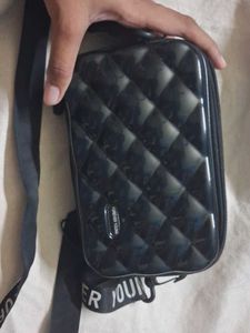 Chic Black Crossbody Bag