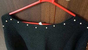 Chic Black Pearl Embellished Top