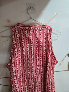Stylish Printed Sleeveless Kurta