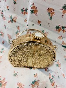 Metal Clutch Bag For Women 👛