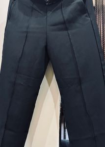 Elegant Black Wide-Leg Trousers