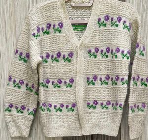 Chic Floral Knit Cardigan