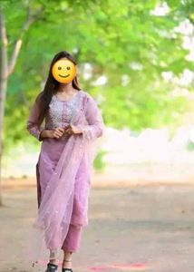 Rose pink Females Kurta Sets*