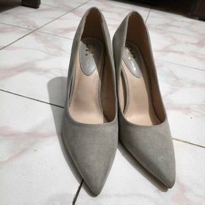 Grey Suede Stilleto Pumps