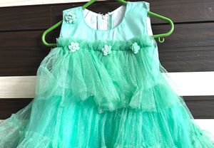 Its too tight for my toddler not used item