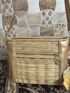 Stylish Gold Crossbody Bag Thoda damage hai photos