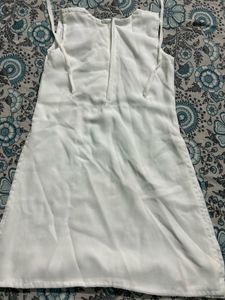 6-8 yrs girl 3 pc suit embroidered