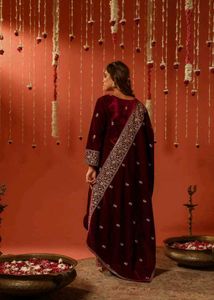 Elegant Maroon Velvet Kurta Set