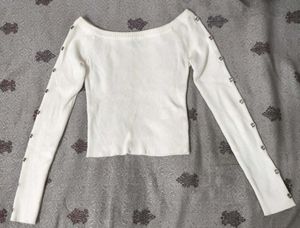 🤍 Classic White Full-Sleeve Top