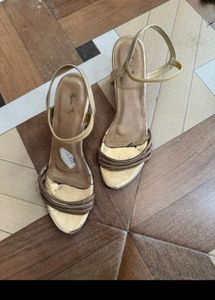Heels ( Read Description Before Droping Offer)
