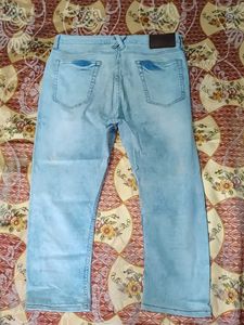 Light Wash Straight Leg Jeans