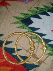 Elegant Gold Textured Bangles Pair