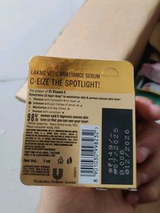 Lakme Vit C Brilliance Serum