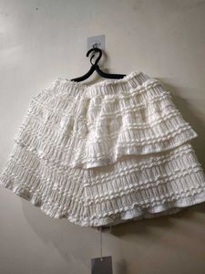 Layered/Tiered off white skort