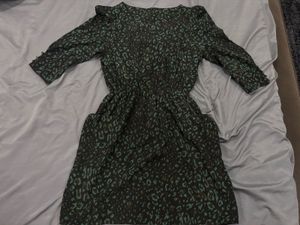Chic Leopard Print Midi Dress