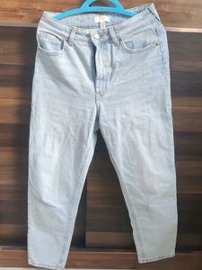 H&amp;M Light Wash Mom Jeans