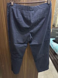 Classic Navy Cropped Pants