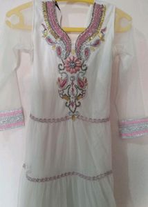 Elegant White Embroidered Kurti