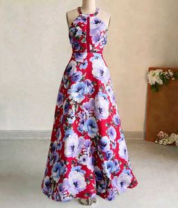 Stunning Floral Print Halter Neck Gown❤️🎀