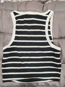Striped Sleeveless Crop Top