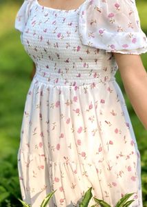 Floral Smocked Puff Sleeve Dress