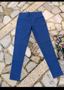 BLUE JEGGINGS FLORAL TOP