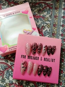 Dreamer & Realist Press-On Nails