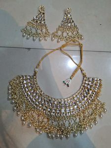Exquisite Kundan Necklace &amp; Earrings Set