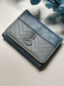 Stylish Blue Tri-Fold Wallet