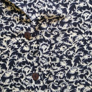 Vintage Chic Short-Sleeve Printed Top