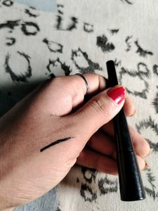 Black Liquid Eyeliner