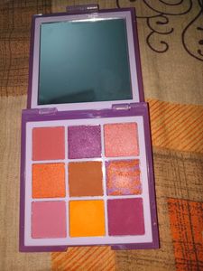 Huda Beauty Pastel Lilac Mini Palette