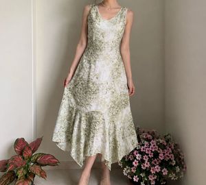 Elegant Floral Print Dress