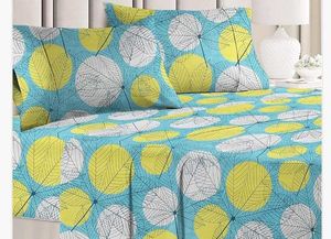 Vibrant Leaf Print Bedding Set