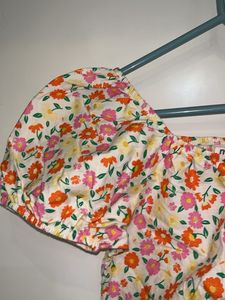 Floral Puff Sleeve Crop Top