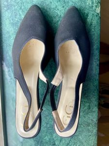 Elegant Black Slingback Heels