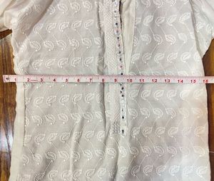 Elegant White Chikankari Kurta