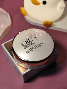 Swiss Beauty Oil Control Compact Powder