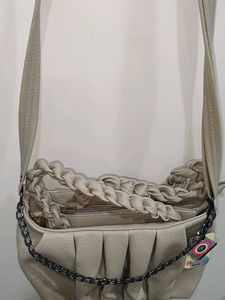 *New*Stylish Pleated Handbag with Chain Detail